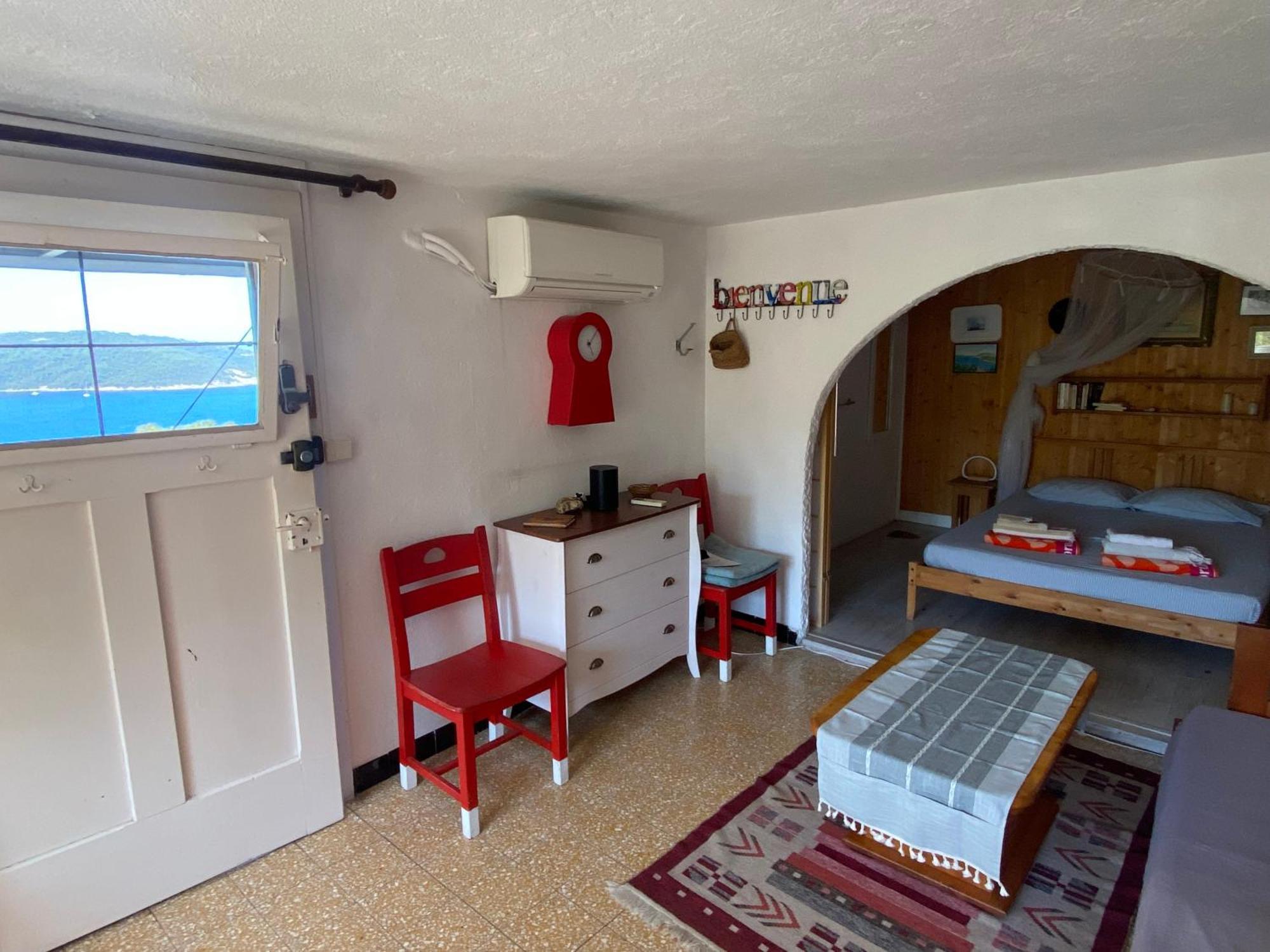 Les Oreades, Studio Le Marin Avec Vue Mer Imprenable Apartment Île du Levant Екстериор снимка